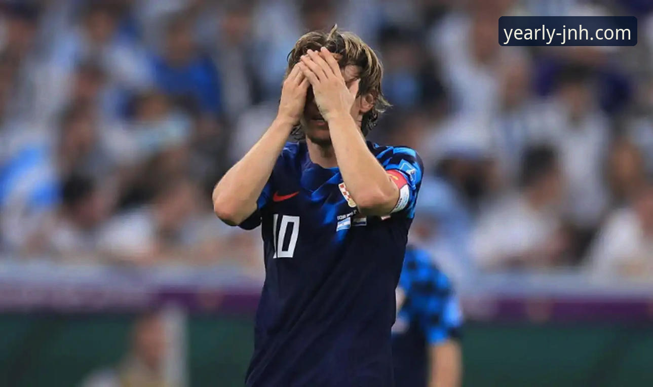 帕尼切利重伤无缘世界杯：阿根廷战术版图的缺失与球迷的信息获取新路径